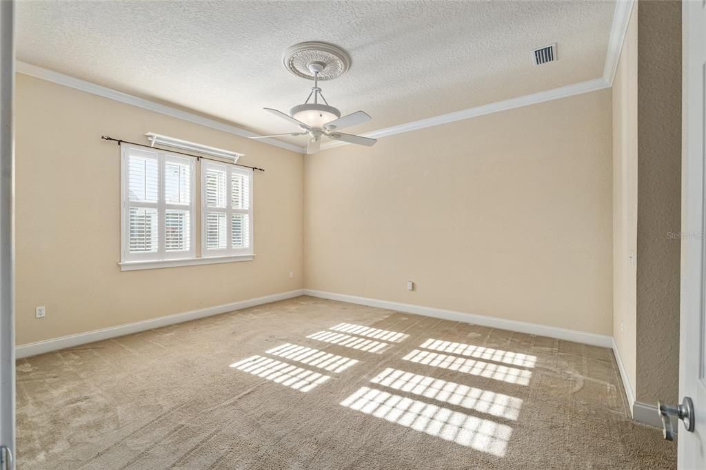 Active With Contract: $345,000 (3 beds, 2 baths, 1664 Square Feet)