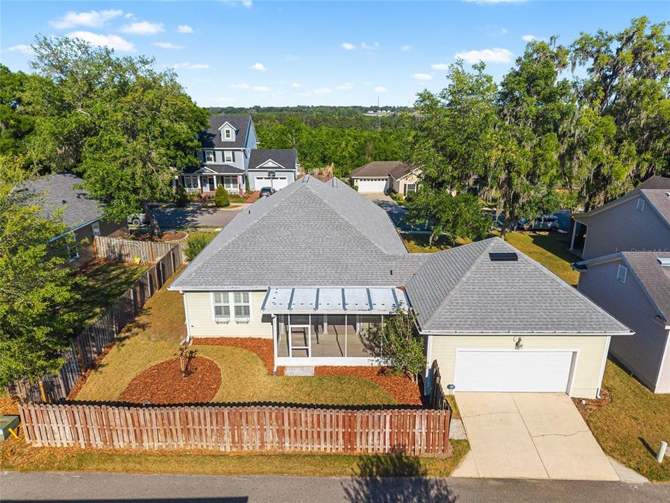 Active With Contract: $345,000 (3 beds, 2 baths, 1664 Square Feet)