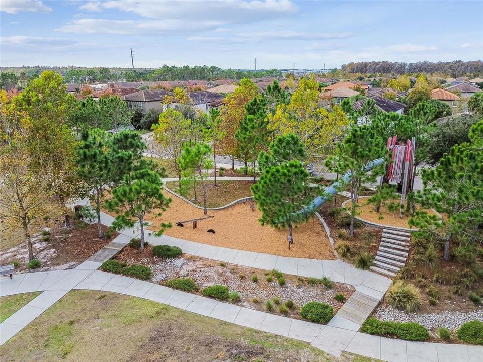 Active With Contract: $758,000 (4 beds, 2 baths, 2848 Square Feet)