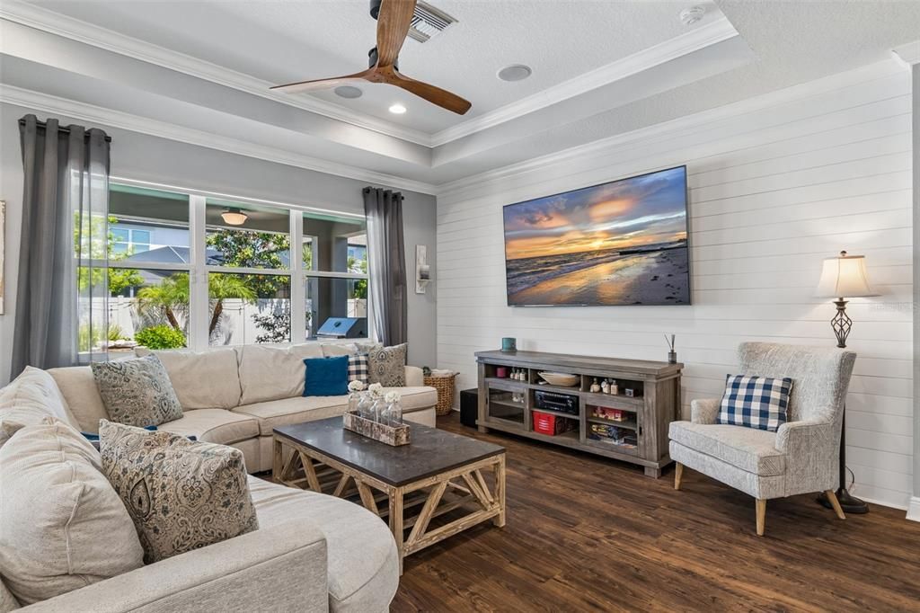 Active With Contract: $758,000 (4 beds, 2 baths, 2848 Square Feet)