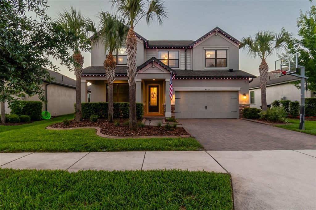 Active With Contract: $758,000 (4 beds, 2 baths, 2848 Square Feet)
