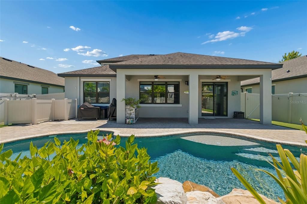 Active With Contract: $758,000 (4 beds, 2 baths, 2848 Square Feet)