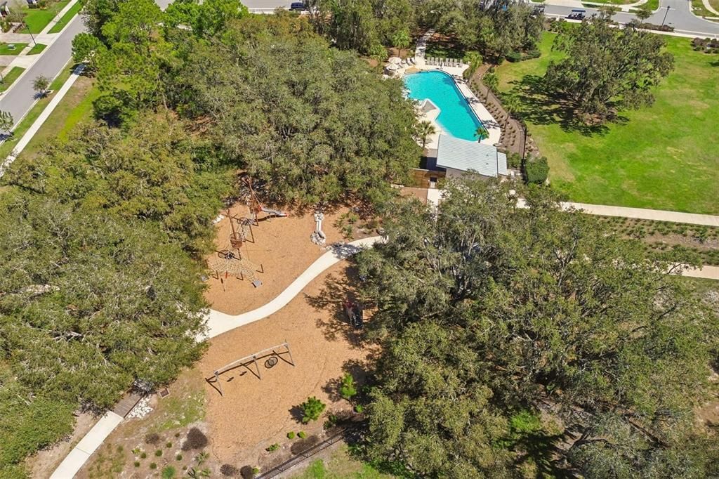 Active With Contract: $758,000 (4 beds, 2 baths, 2848 Square Feet)