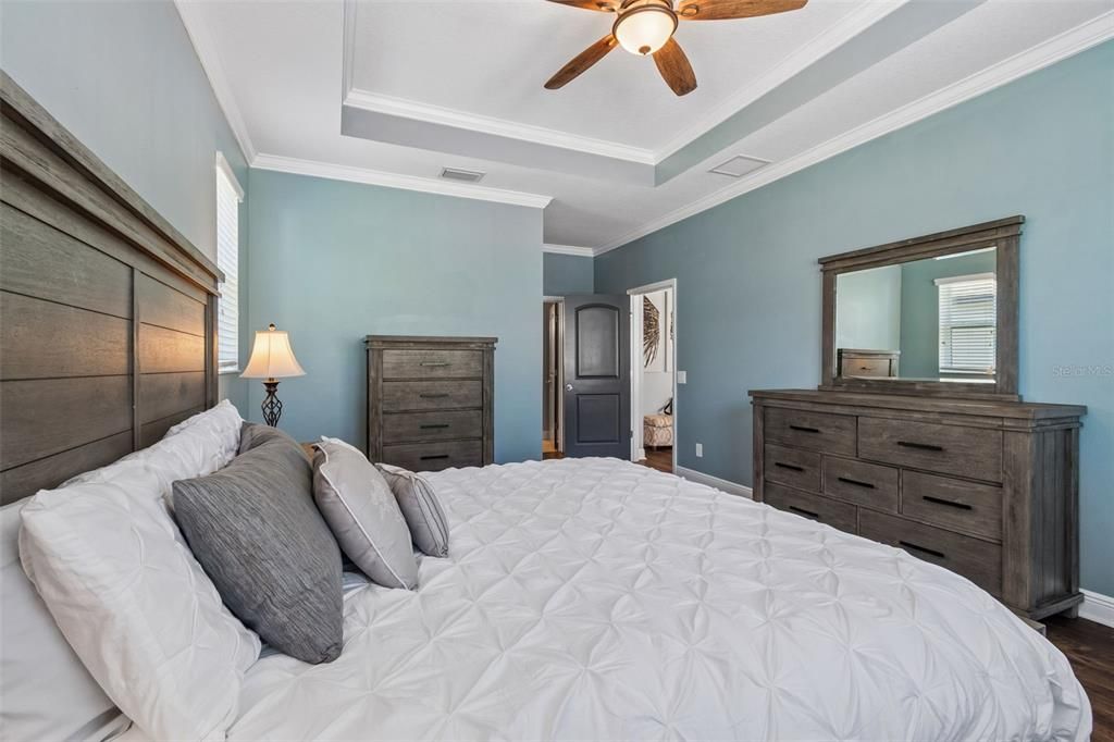 Active With Contract: $758,000 (4 beds, 2 baths, 2848 Square Feet)