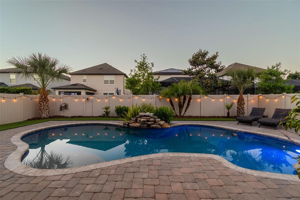 Active With Contract: $758,000 (4 beds, 2 baths, 2848 Square Feet)