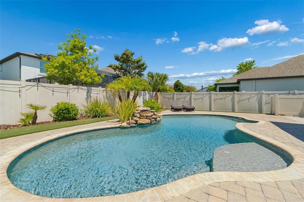 Active With Contract: $758,000 (4 beds, 2 baths, 2848 Square Feet)