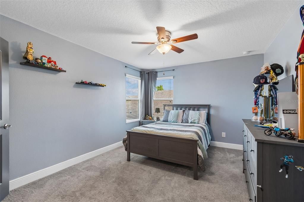 Active With Contract: $758,000 (4 beds, 2 baths, 2848 Square Feet)