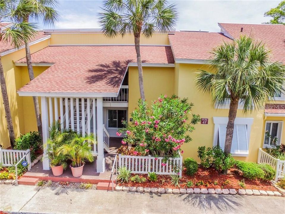Vendido Recientemente: $177,500 (2 camas, 2 baños, 1100 Pies cuadrados)
