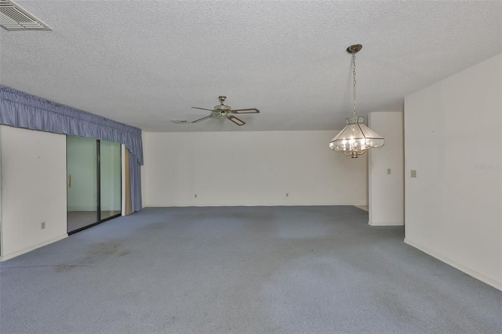For Sale: $159,000 (2 beds, 2 baths, 1516 Square Feet)