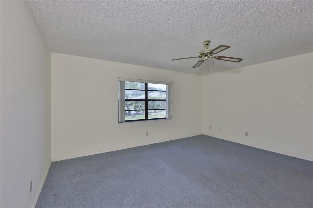 For Sale: $159,000 (2 beds, 2 baths, 1516 Square Feet)
