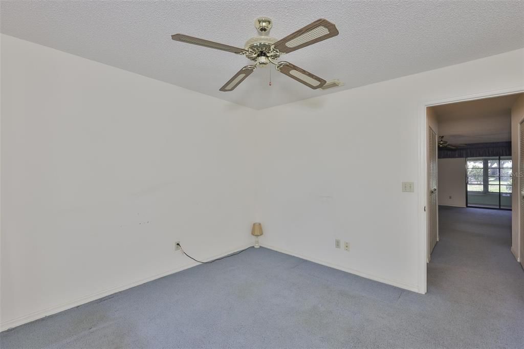 For Sale: $159,000 (2 beds, 2 baths, 1516 Square Feet)