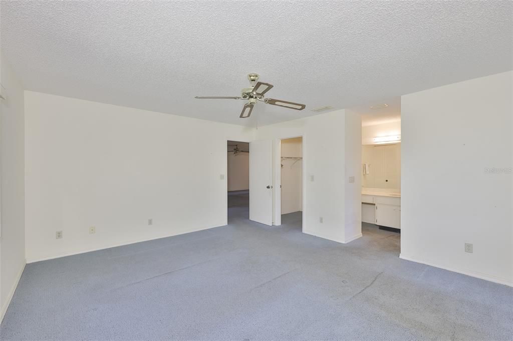 For Sale: $159,000 (2 beds, 2 baths, 1516 Square Feet)