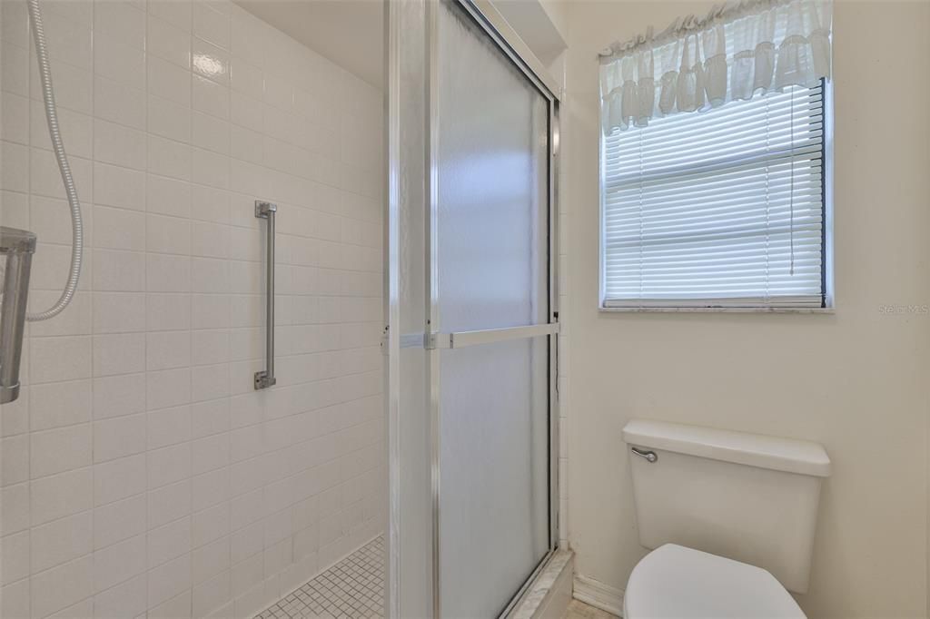 For Sale: $159,000 (2 beds, 2 baths, 1516 Square Feet)