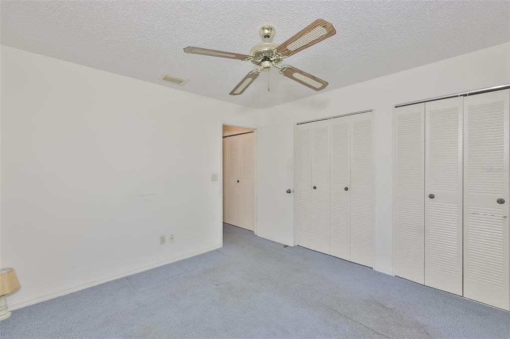 For Sale: $159,000 (2 beds, 2 baths, 1516 Square Feet)