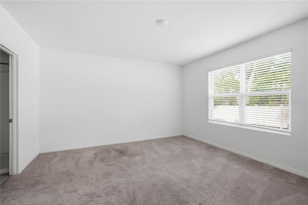 В аренду: $2,250 (4 спален, 2 ванн, 1516 Квадратных фут)