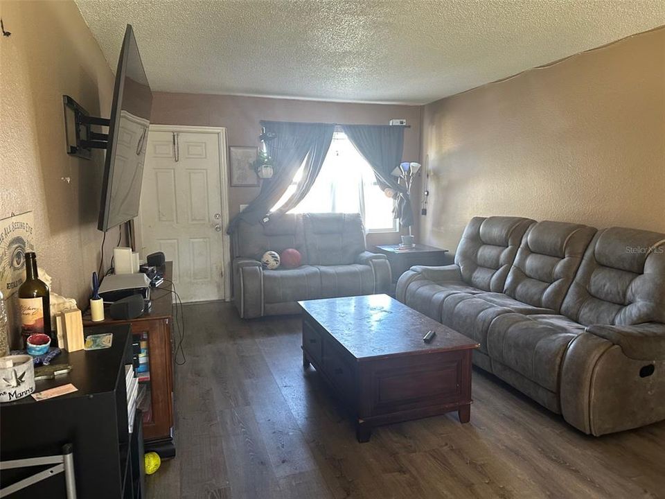En Venta: $178,900 (3 camas, 2 baños, 1004 Pies cuadrados)