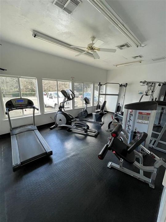 For Rent: $500 (1 beds, 1 baths, 1177 Square Feet)