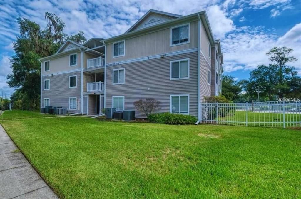 For Rent: $500 (1 beds, 1 baths, 1177 Square Feet)