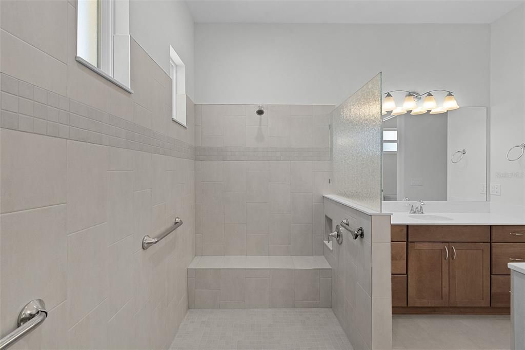 На продажу: $799,900 (4 спален, 3 ванн, 2761 Квадратных фут)