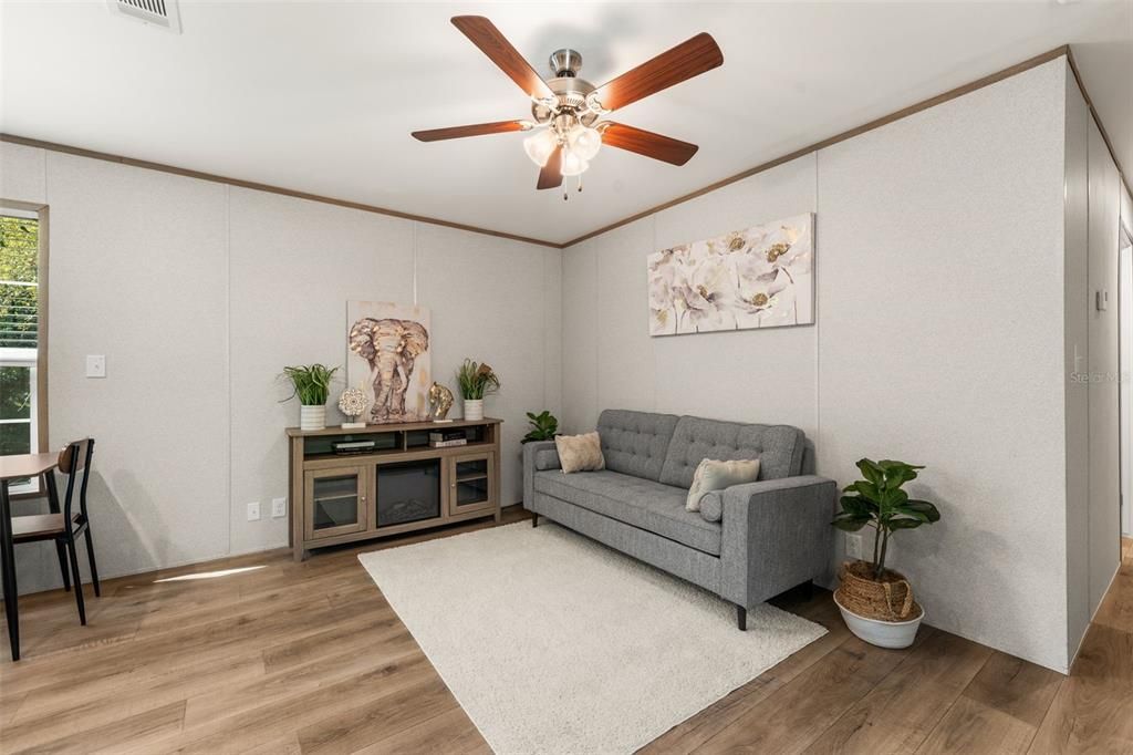 En Venta: $182,000 (3 camas, 2 baños, 1001 Pies cuadrados)