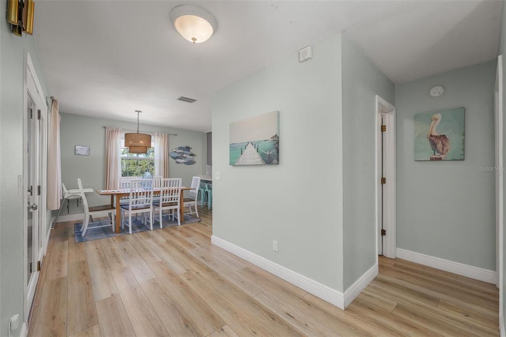 For Sale: $784,999 (3 beds, 2 baths, 2004 Square Feet)