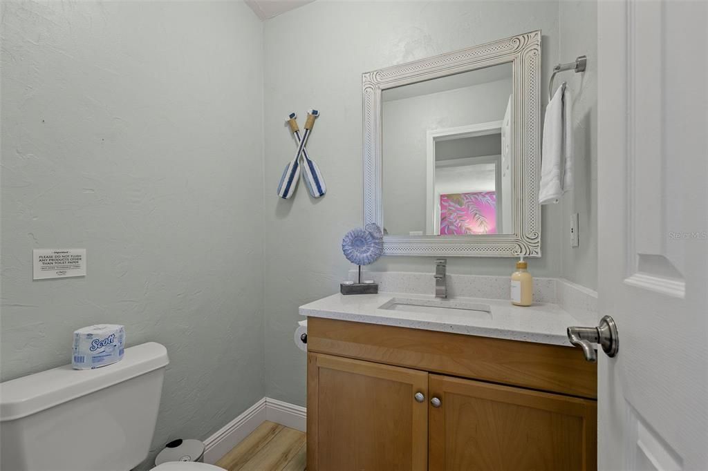 For Sale: $784,999 (3 beds, 2 baths, 2004 Square Feet)