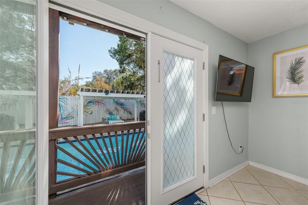 For Sale: $784,999 (3 beds, 2 baths, 2004 Square Feet)