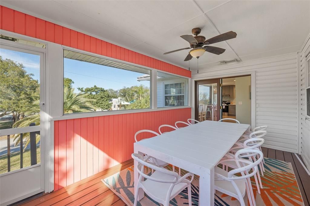 For Sale: $784,999 (3 beds, 2 baths, 2004 Square Feet)