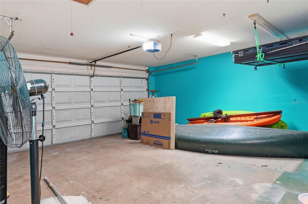 Active With Contract: $469,000 (3 beds, 2 baths, 1656 Square Feet)