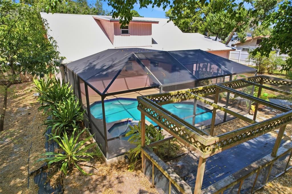 Active With Contract: $469,000 (3 beds, 2 baths, 1656 Square Feet)