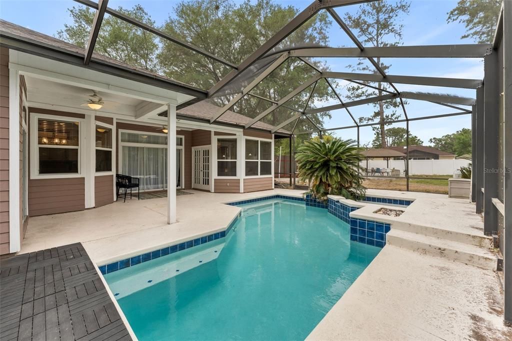 For Sale: $524,900 (4 beds, 3 baths, 2566 Square Feet)