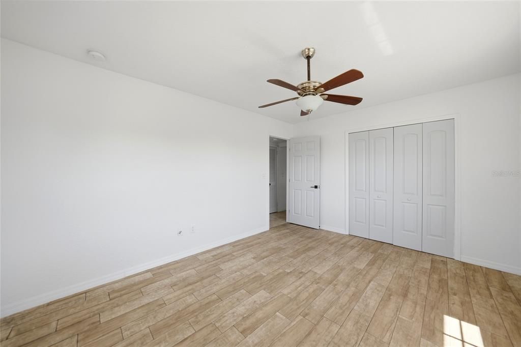 Activo con contrato: $189,900 (3 camas, 1 baños, 987 Pies cuadrados)