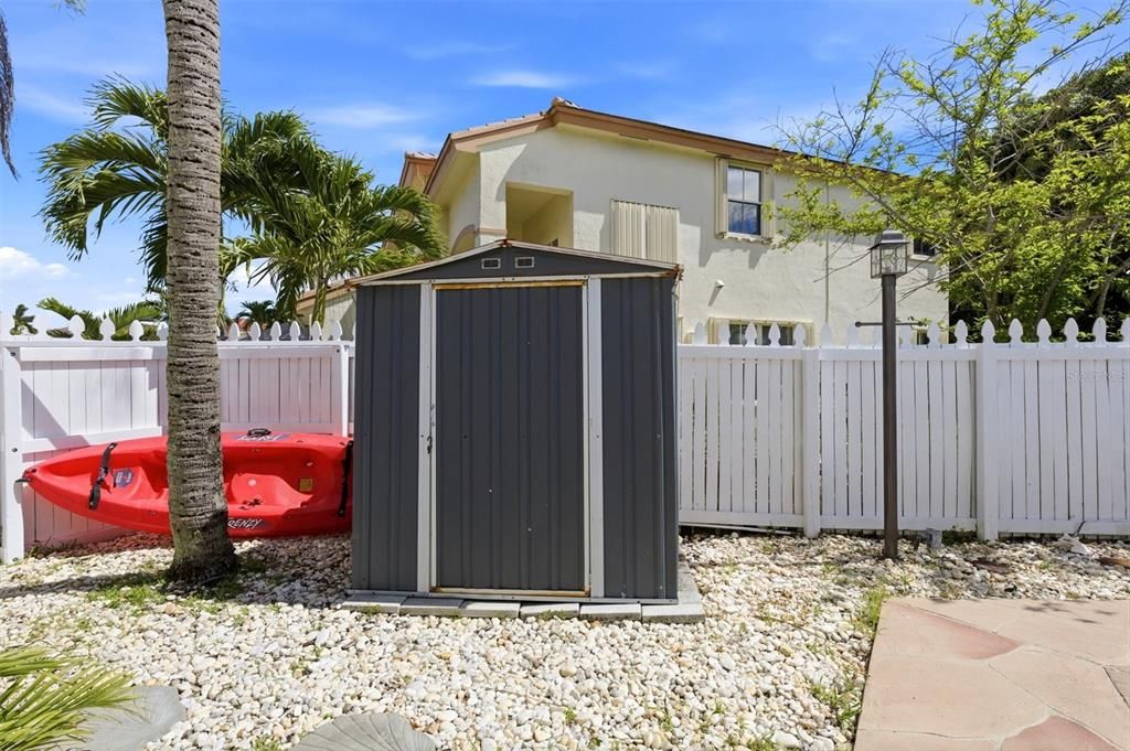En Venta: $599,000 (4 camas, 2 baños, 1696 Pies cuadrados)
