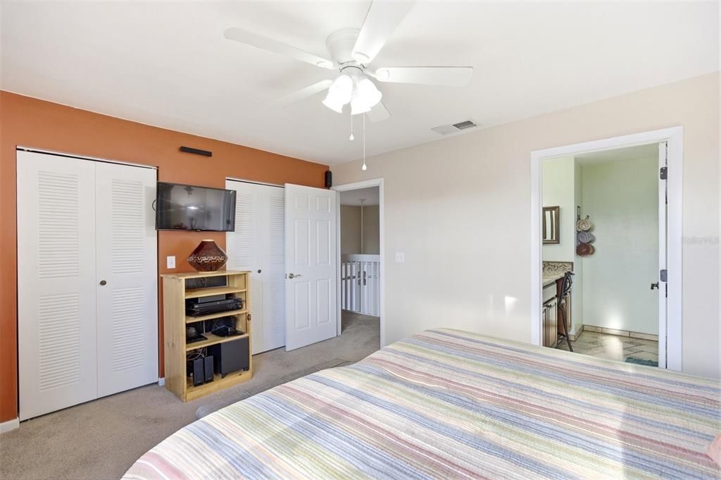 En Venta: $599,000 (4 camas, 2 baños, 1696 Pies cuadrados)