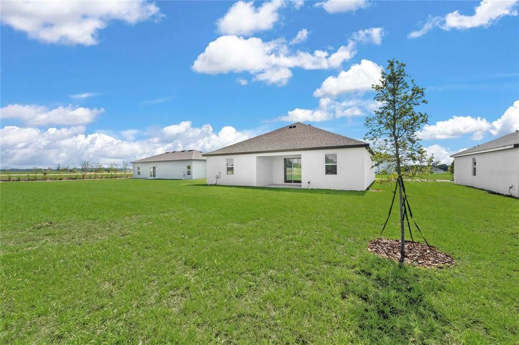 Activo con contrato: $370,900 (3 camas, 2 baños, 1902 Pies cuadrados)