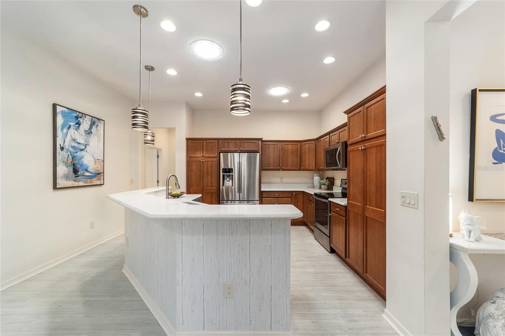 En Venta: $529,900 (3 camas, 3 baños, 1903 Pies cuadrados)