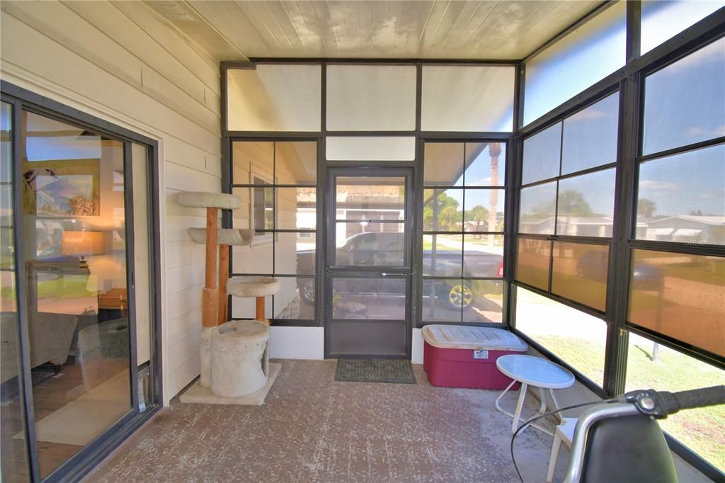En Venta: $145,000 (2 camas, 2 baños, 1000 Pies cuadrados)