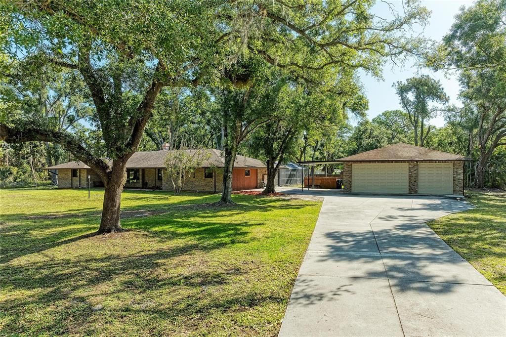 Activo con contrato: $685,000 (4 camas, 3 baños, 2639 Pies cuadrados)