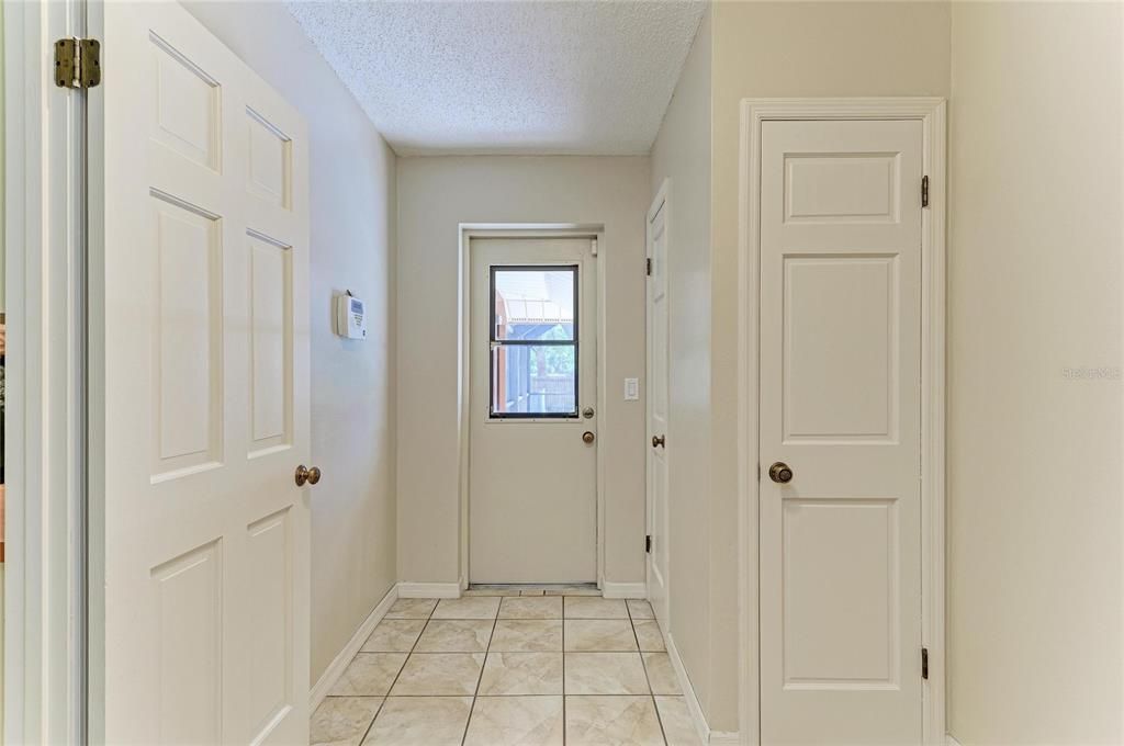 Activo con contrato: $685,000 (4 camas, 3 baños, 2639 Pies cuadrados)