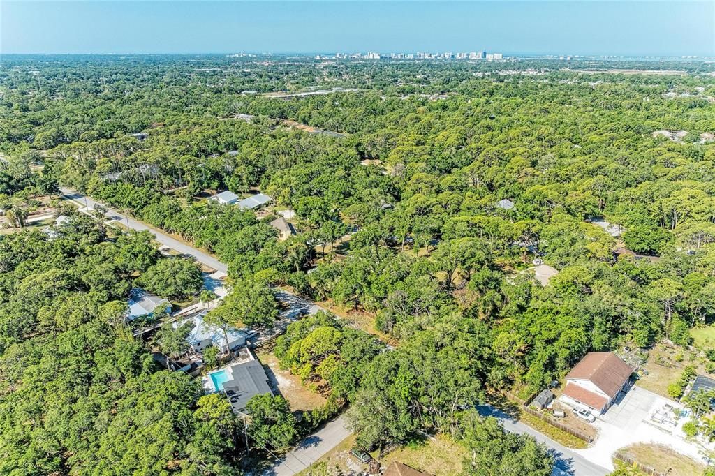 Activo con contrato: $685,000 (4 camas, 3 baños, 2639 Pies cuadrados)