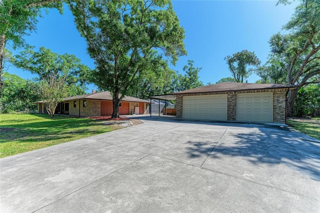 Activo con contrato: $685,000 (4 camas, 3 baños, 2639 Pies cuadrados)