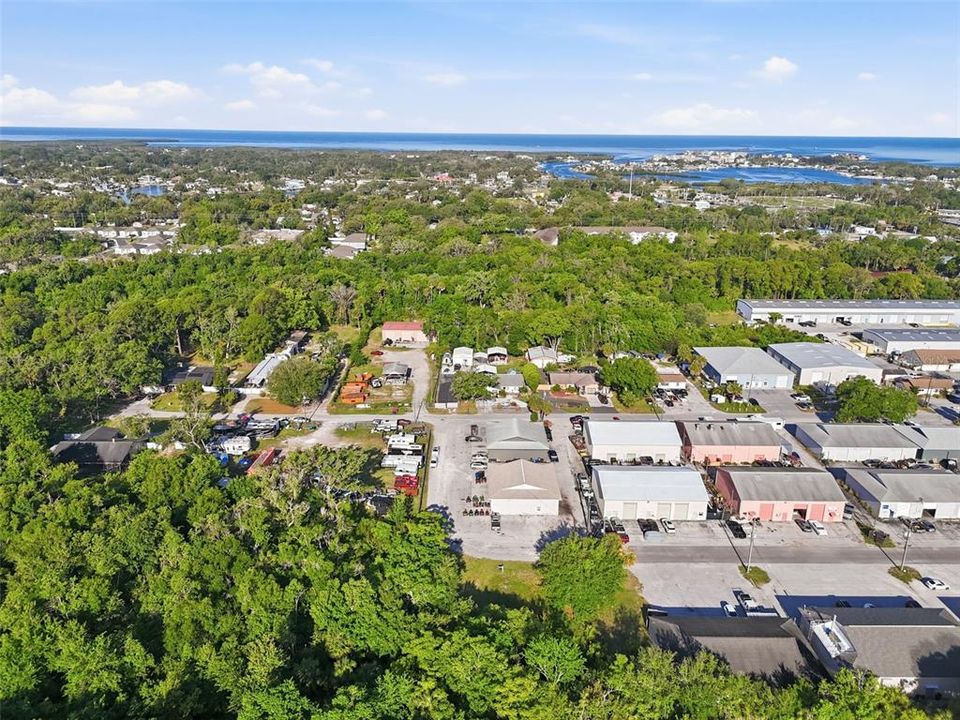 待售: $449,999 (0.57 acres)