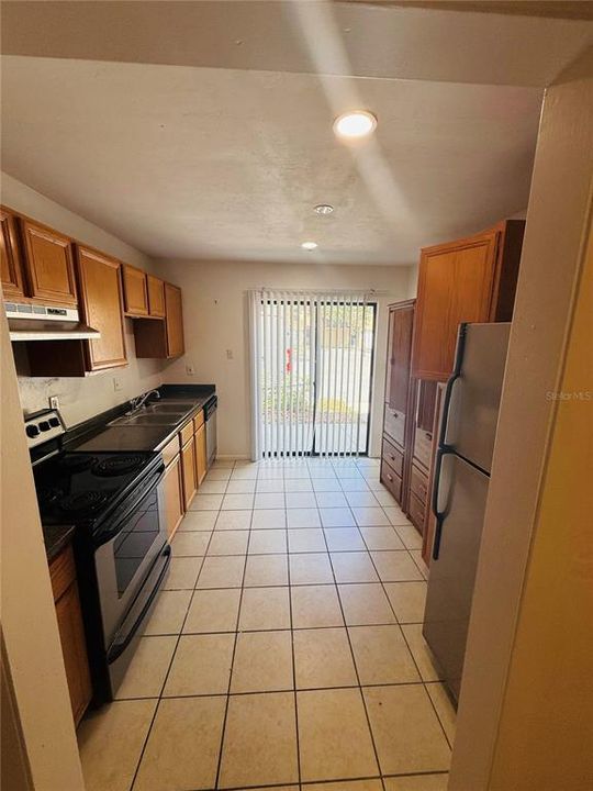 En Renta: $1,750 (3 camas, 2 baños, 1500 Pies cuadrados)