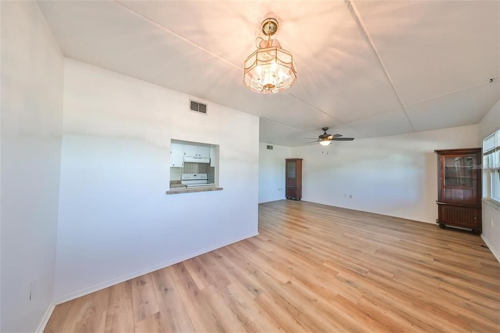 En Venta: $69,900 (2 camas, 1 baños, 1010 Pies cuadrados)