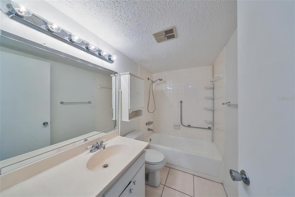 En Venta: $69,900 (2 camas, 1 baños, 1010 Pies cuadrados)