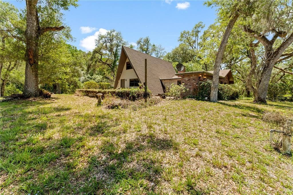 Activo con contrato: $350,000 (3 camas, 2 baños, 1846 Pies cuadrados)