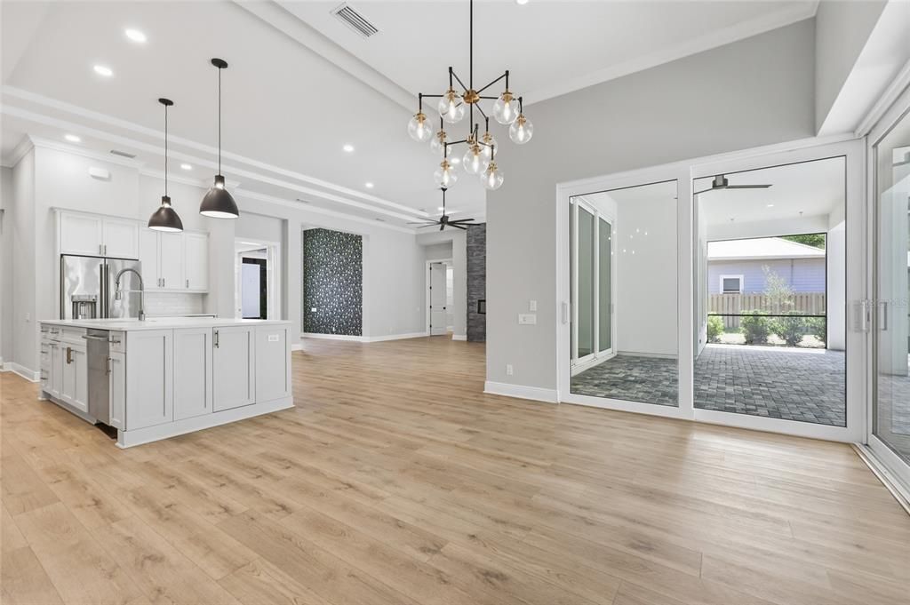 Active With Contract: $960,000 (4 beds, 3 baths, 3124 Square Feet)
