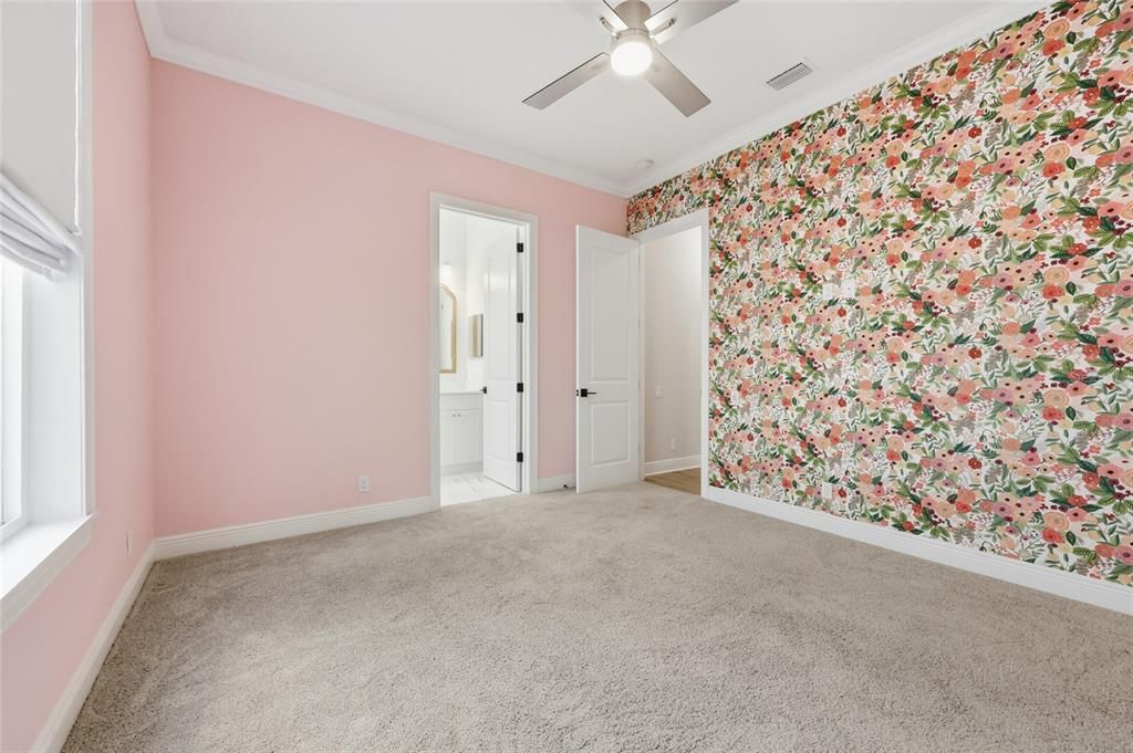 Active With Contract: $960,000 (4 beds, 3 baths, 3124 Square Feet)