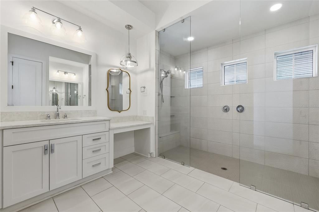 Active With Contract: $960,000 (4 beds, 3 baths, 3124 Square Feet)