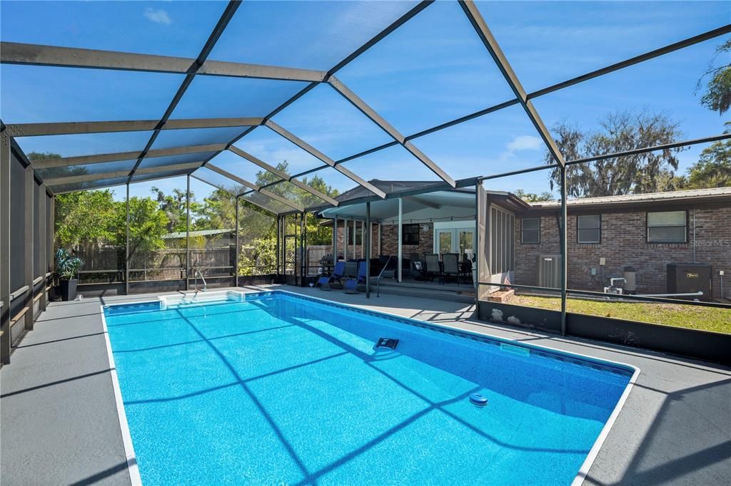 En Venta: $337,000 (3 camas, 2 baños, 1530 Pies cuadrados)